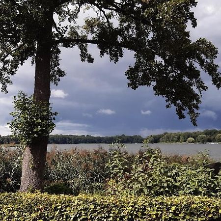 Bungalow Idylle Am See Neuruppin Exteriör bild
