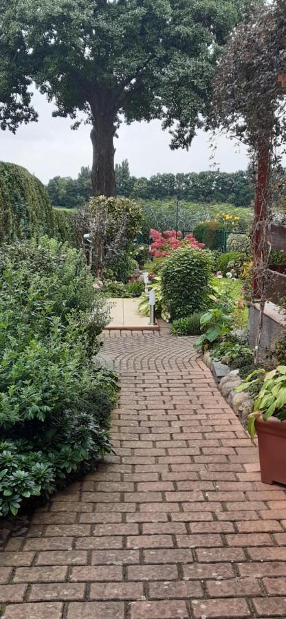 Bungalow Idylle Am See Neuruppin Exteriör bild