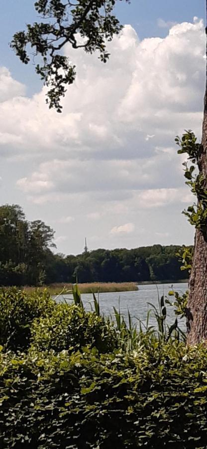 Bungalow Idylle Am See Neuruppin Exteriör bild